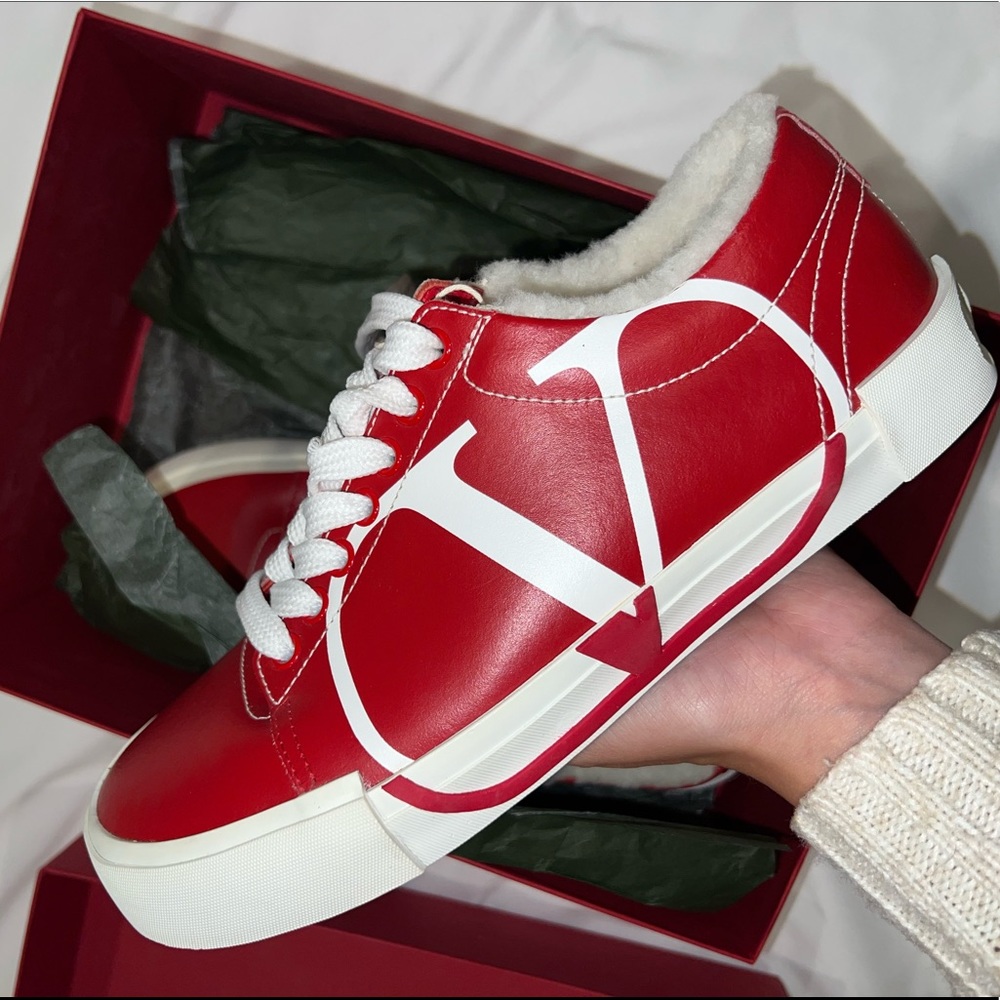 Valentino Garavani Sneaker - Picture 1 of 7